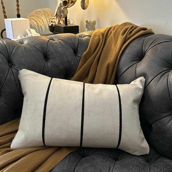 New Arhaus black white hair on hide panel leather pillow cover linen back 12x20 - Picture 8 of 14